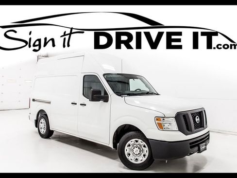 Used 2020 Nissan NV 2500 SV RWD image 1