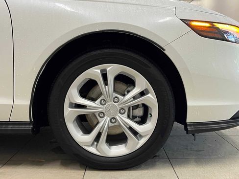 Used 2023 Honda Accord LX image 7