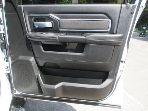 Used 2025 RAM 2500 Big Horn AWD/4WD image 28