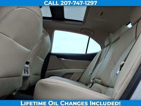 Used 2018 Toyota Camry image 13