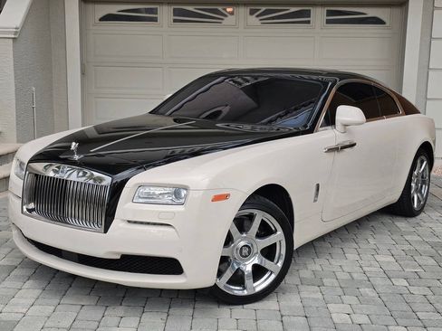 Used 2014 Rolls-Royce Wraith RWD image 5