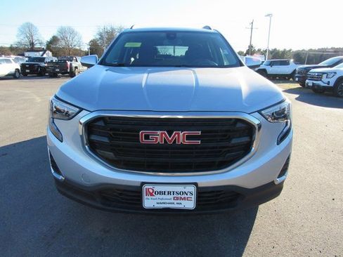 Used 2021 GMC Terrain SLE w/ Driver Convenience Package image 5