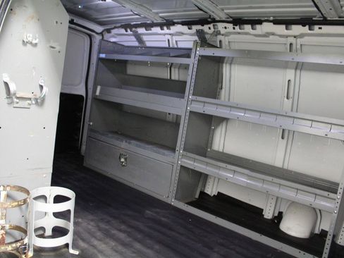 Used 2020 GMC Savana 2500 w/ Enhanced Convenience Package image 22