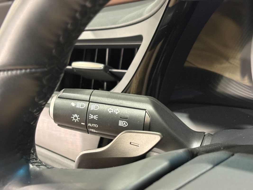 Used 2023 Lexus ES 350 w/ Premium Package FWD image 15