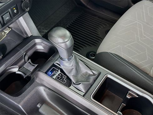 Used 2023 Toyota Tacoma TRD Off-Road image 17