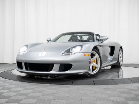 Used 2005 Porsche Carrera GT RWD image 48