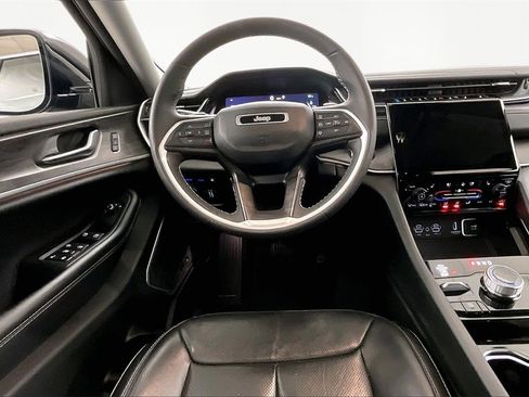 Used 2022 Jeep Grand Cherokee Limited 4xe w/ Luxury Tech Group II image 8