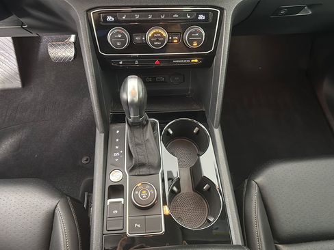 Used 2019 Volkswagen Atlas SEL AWD/4WD image 34
