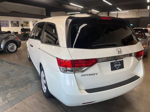 Used 2014 Honda Odyssey LX image 8