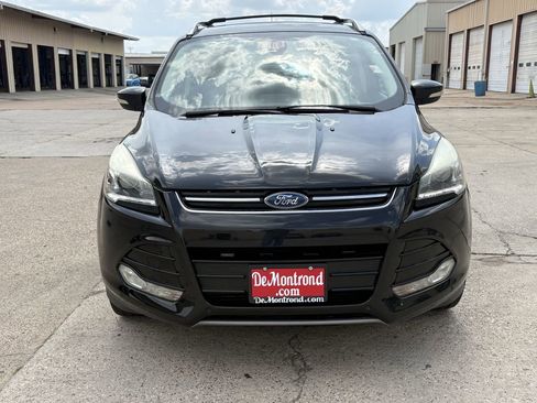 Used 2014 Ford Escape Titanium w/ Equipment Group 401A FWD image 2