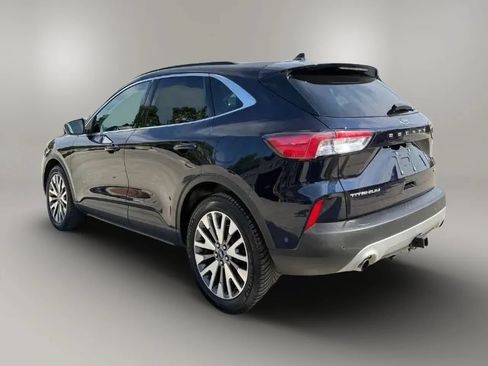 Used 2021 Ford Escape Titanium w/ Class II Trailer Tow Package AWD/4WD image 4
