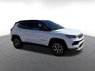 Used 2025 Jeep Compass Limited video 2