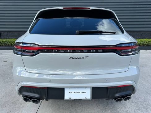 Used 2026 Porsche Macan AWD/4WD image 12