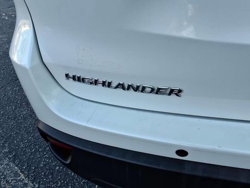 Used 2019 Toyota Highlander XLE image 5