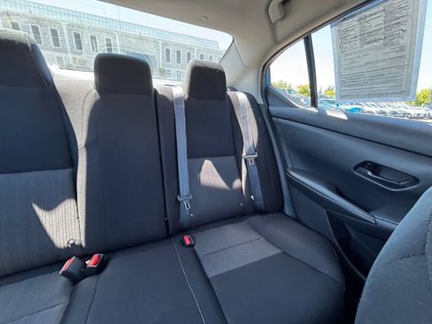 Used 2025 Nissan Sentra SV FWD image 35