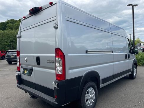 New 2024 RAM ProMaster 2500 w/ Quick Order Package 22H SLT+ image 9
