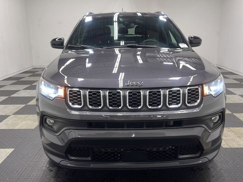 Used 2024 Jeep Compass Latitude AWD/4WD image 24