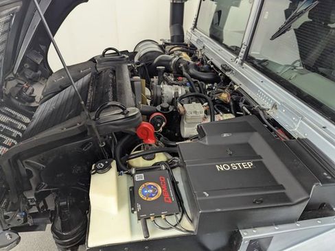 Used 2003 HUMMER H1 4-Door Open Top AWD/4WD image 10