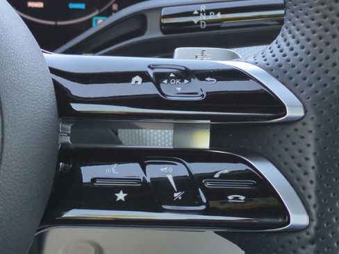 Used 2025 Mercedes-Benz CLE 300 4MATIC Cabriolet image 25