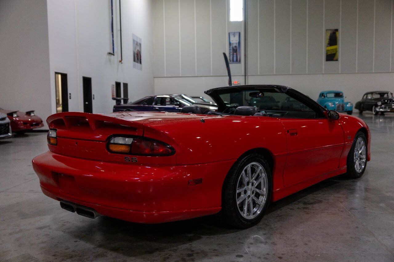 Used 2002 Chevrolet Camaro Z28 w/ SS Performance/Appearance Pkg RWD image 6