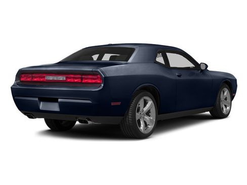 Used 2014 Dodge Challenger R/T w/ Sound Group II RWD image 2