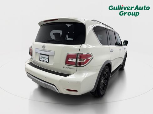 Used 2017 Nissan Armada Platinum w/ Interior Lighting Package RWD image 8