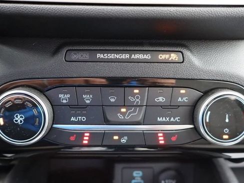 Used 2022 Ford Escape SE w/ Cold Weather Package AWD/4WD image 26