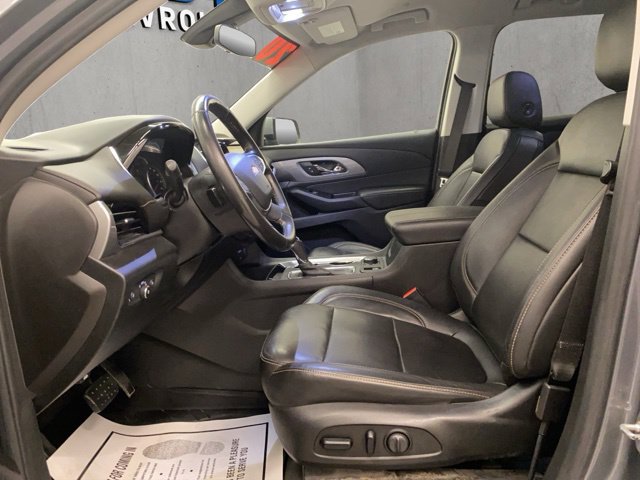 Used 2020 Chevrolet Traverse LT w/ Driver Confidence II Package AWD/4WD image 7