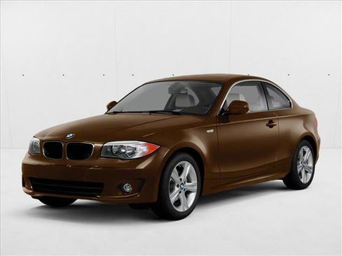 Used 2011 BMW 128i Coupe image 1