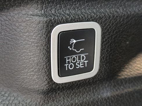 Certified 2022 Jeep Grand Cherokee L Summit w/ Advanced Protech Group IV AWD/4WD image 9