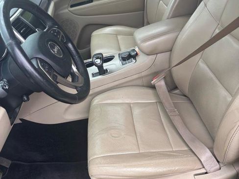 Used 2014 Jeep Grand Cherokee Limited w/ Luxury Group II AWD/4WD image 18