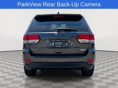 Certified 2020 Jeep Grand Cherokee Laredo w/ Quick Order Package 2BN North AWD/4WD image 9