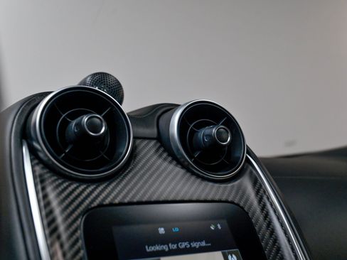 Used 2019 McLaren 600LT RWD image 71