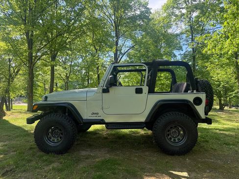 Used 2003 Jeep Wrangler SE AWD/4WD image 12