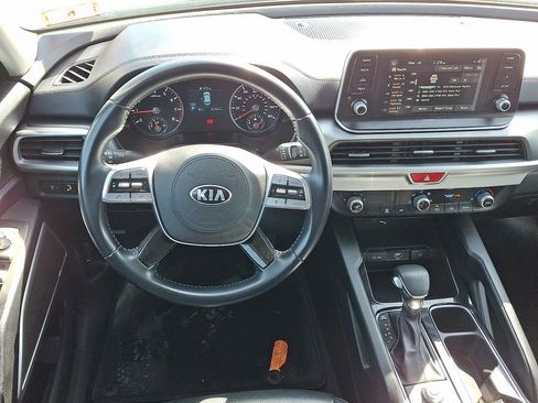 Used 2020 Kia Telluride LX image 12