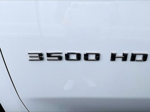 Used 2024 Chevrolet Silverado 3500 LT w/ Convenience Package AWD/4WD image 27