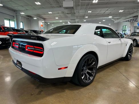 Used 2022 Dodge Challenger SRT Hellcat RWD image 10