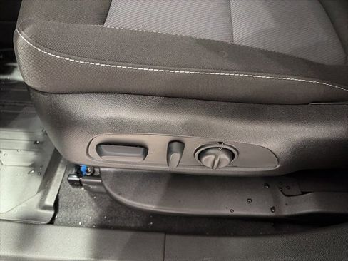 New 2025 Chevrolet Blazer LT w/ Convenience Package image 11