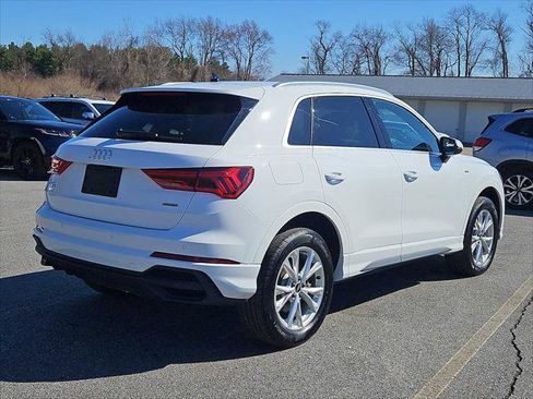Certified 2025 Audi Q3 2.0T Premium w/ Convenience Package AWD/4WD image 8