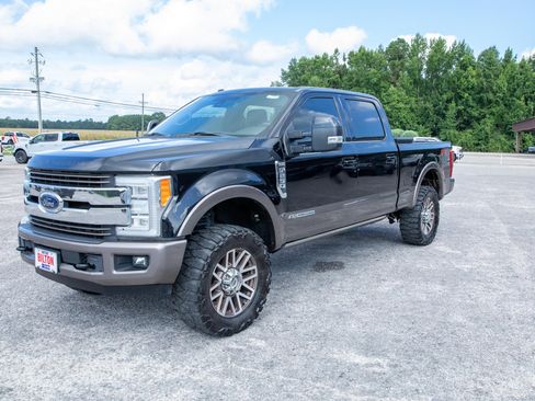 Used 2018 Ford F250 King Ranch w/ King Ranch Ultimate Package AWD/4WD image 5