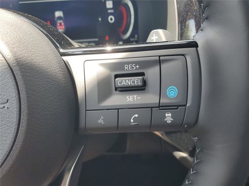 New 2025 Nissan Pathfinder Platinum AWD/4WD image 14