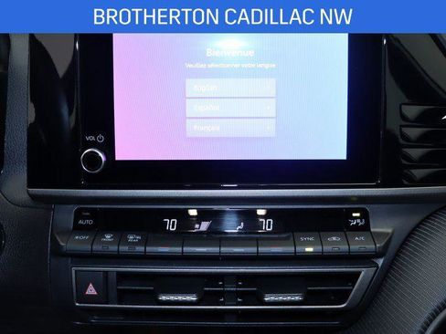 Used 2025 Toyota Camry SE image 22