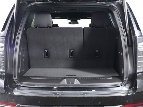 Used 2025 Chevrolet Tahoe RST w/ Comfort Package AWD/4WD image 24