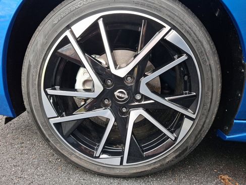 New 2025 Nissan Sentra SR w/ SR Premium Package image 5