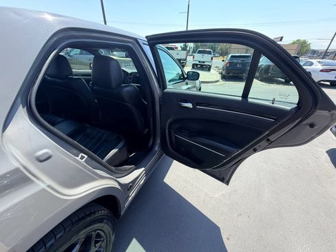 Used 2019 Chrysler 300 S AWD/4WD image 21