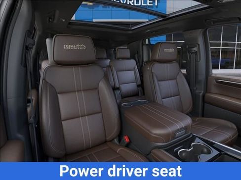New 2026 Chevrolet Tahoe High Country AWD/4WD image 17