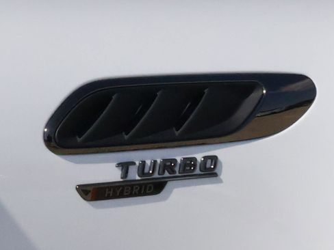 Used 2026 Mercedes-Benz E 53 AMG e 4MATIC Sedan image 9