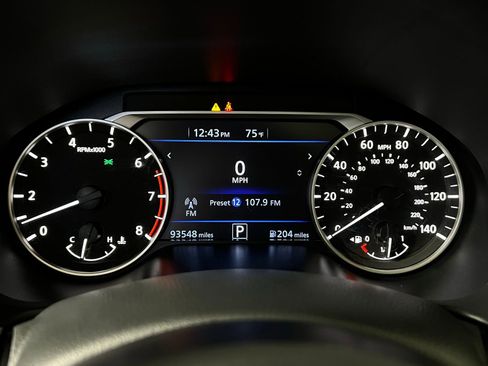 Used 2022 Nissan Altima 2.5 SV w/ SV Premium Package FWD image 16