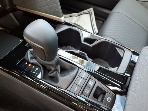 Used 2026 Toyota Camry XLE image 28