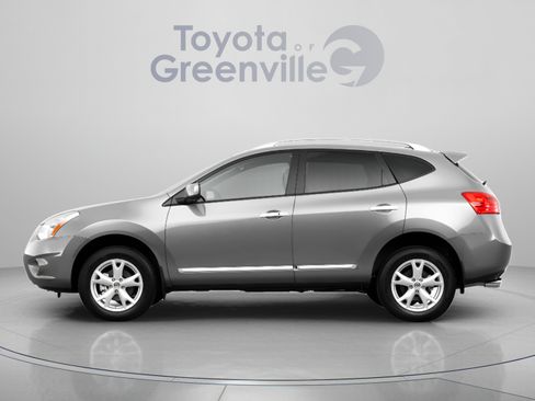 Used 2011 Nissan Rogue SV w/ SL Pkg AWD/4WD image 2
